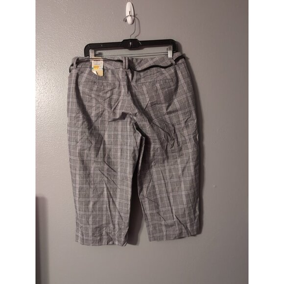 Dockers Petite Women's Plaid Mid Rise Curvy Belted Capri Pants Size 16P NWT - Picture 4 of 8